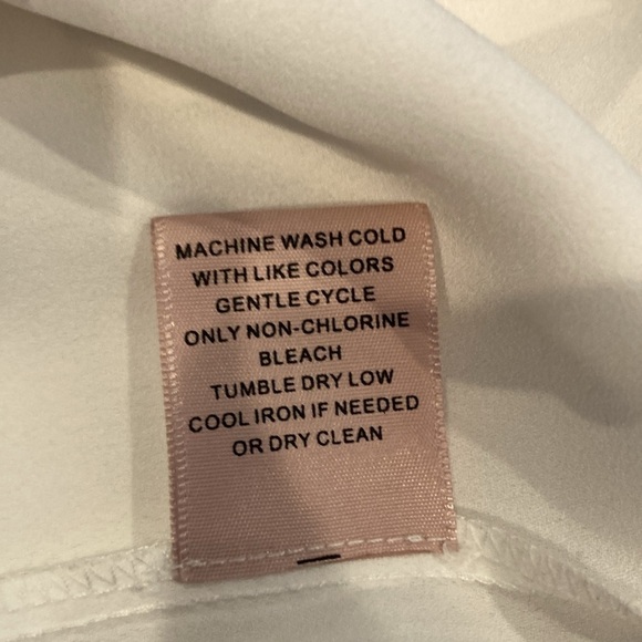 Philosophy size medium pretty lace detailed sleeves great condition blouse - Picture 5 of 5